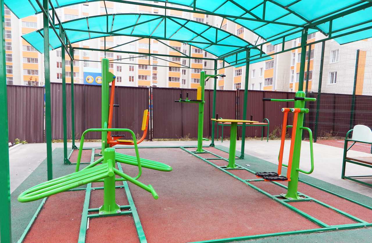 15 жутких детских площадок, которые могут присниться детям в ужаснейшем кошмаре
