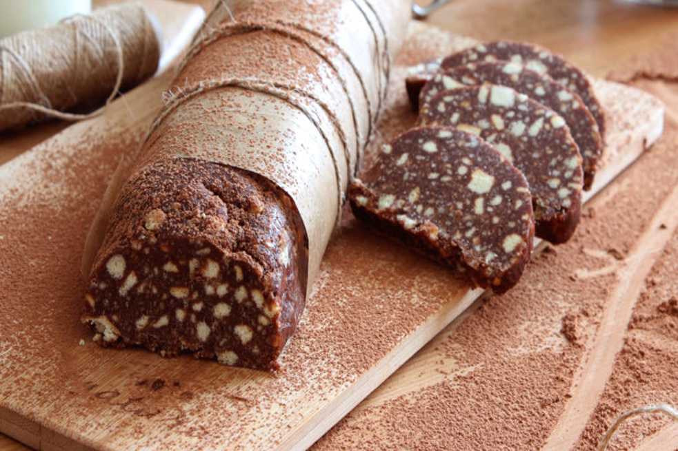 Шоколадная колбаска: топ-4 рецепта, секреты приготовления